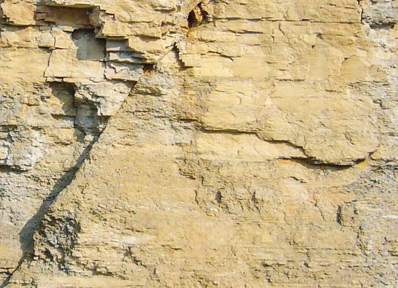 Wand im Steinbruch